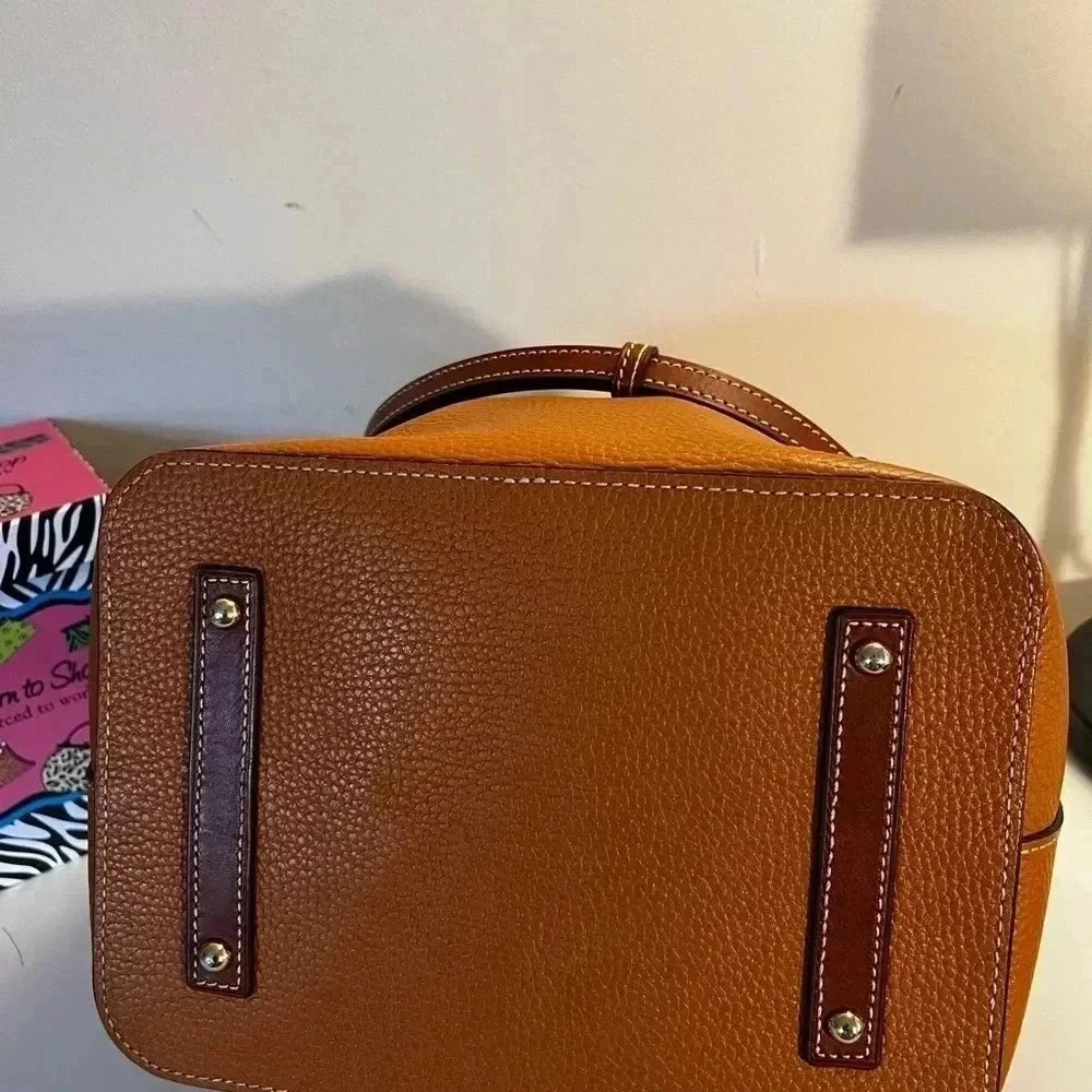 D&B Drawstring Bag - Picture 6 of 9